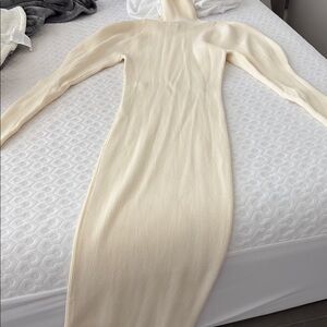 Zara Elegant Cream Ribbed Knit Dress